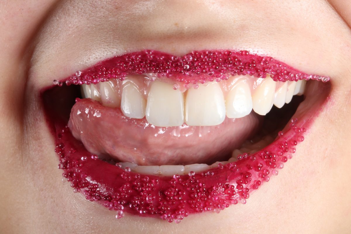 Your Guide to Effective Teeth Whitening – Tips and Tricks