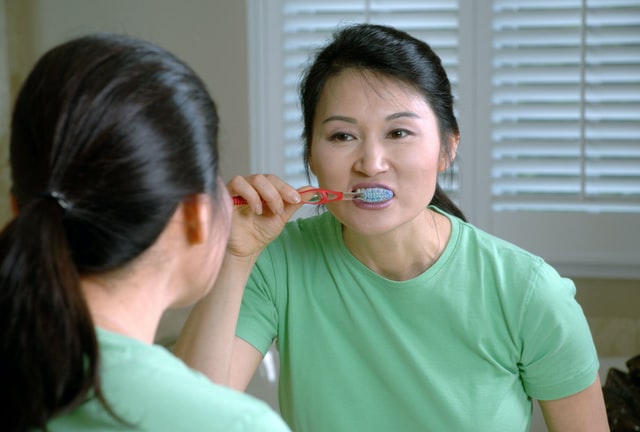 Tips to Maintain Good Oral Hygiene When Working from Home